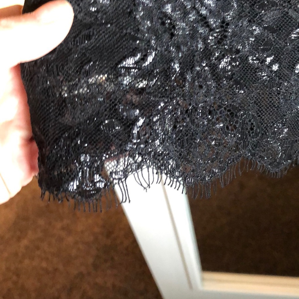 Metallic Lace top - Picture 4 of 7
